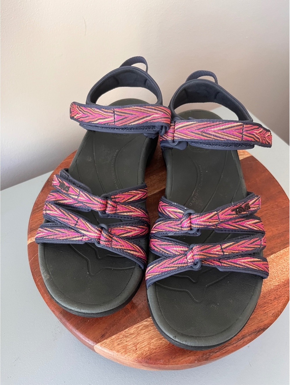 Teva Women’s Tirra Sandals Size 7.5 Palms Indigo Rose - Picture 2 of 6